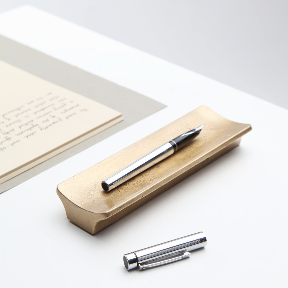 Pen tray in brass from Stem