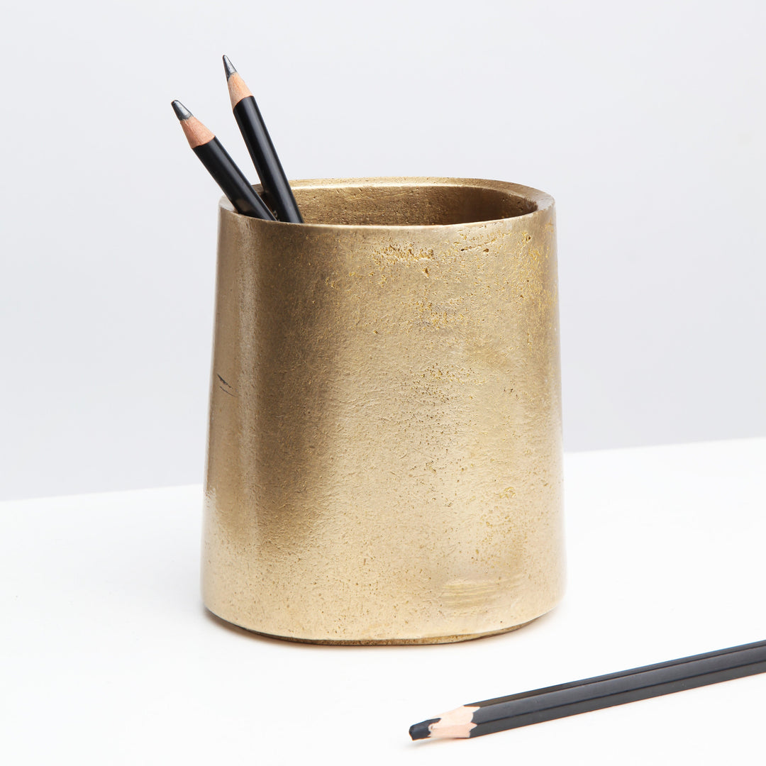 Pen stand in brass from Stem